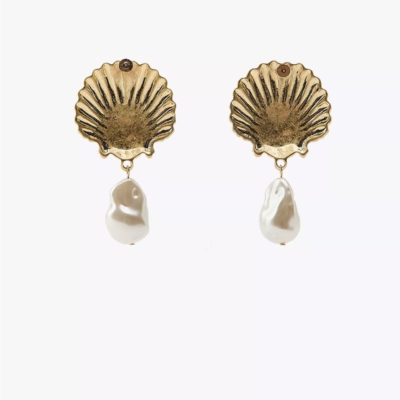 🔥🔥Zara Gold Shell Pearl Drop Earrings - Picture 4 of 4